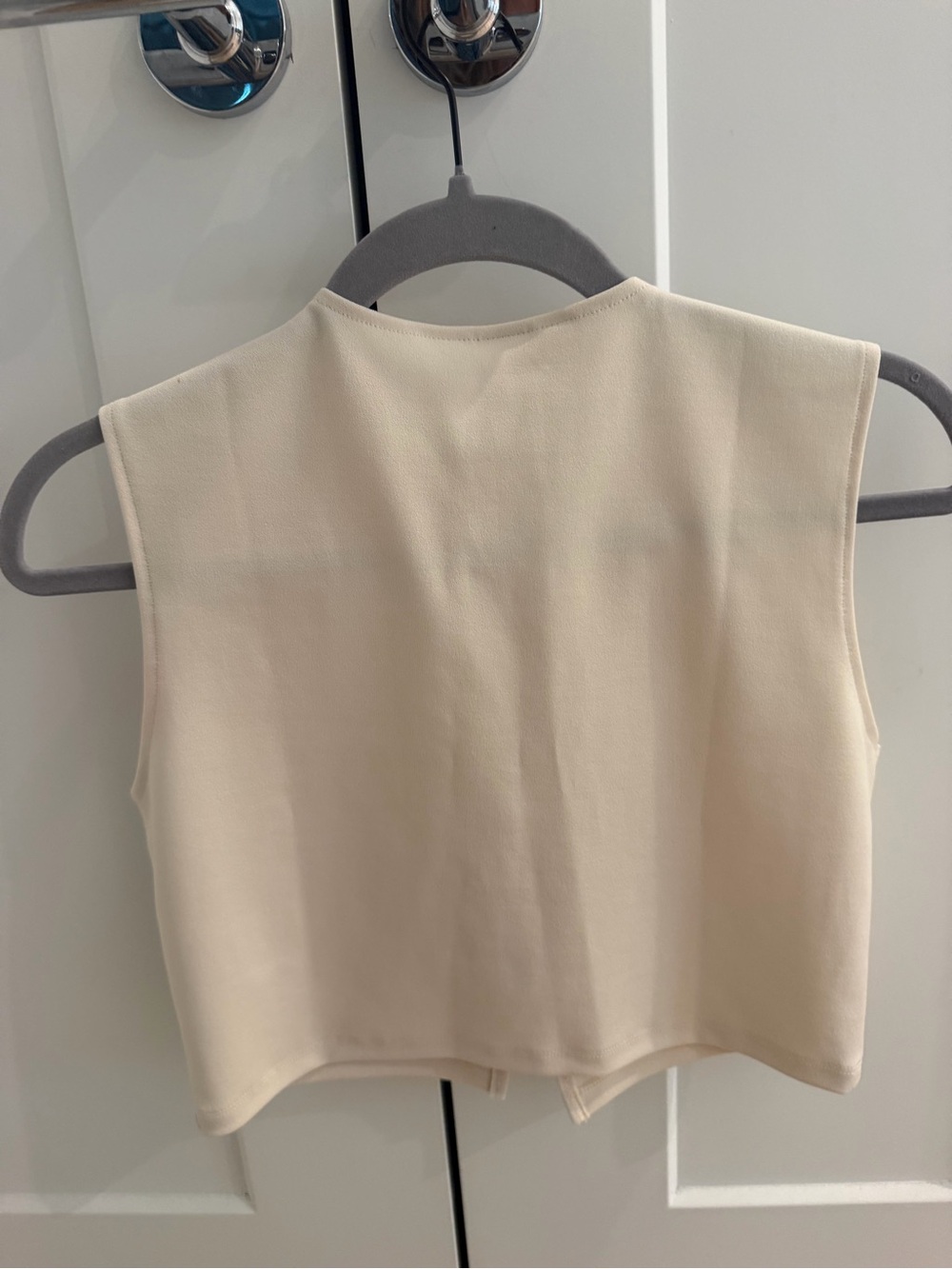 H&M Cropped Shell Top - Picture 4 of 4